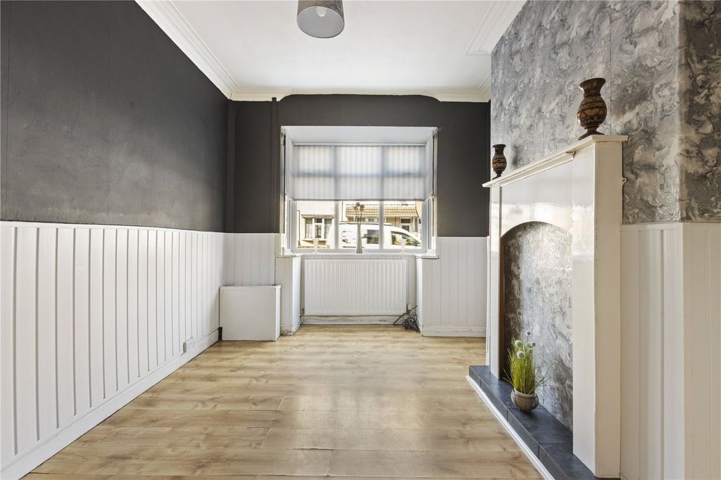 Property photo 3 of 24 Picture No. 27