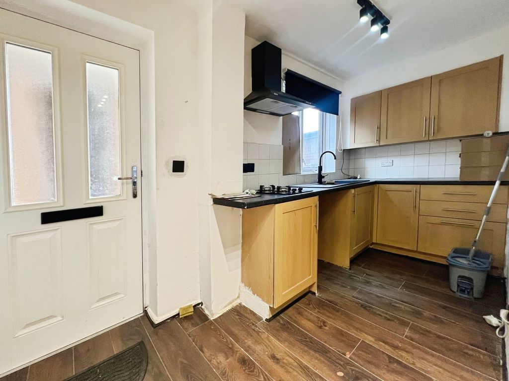 Property photo 3 of 9 Kitchen Diner
