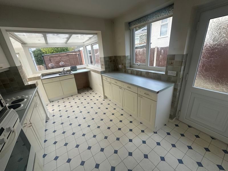 Property photo 3 of 17 Photo 31