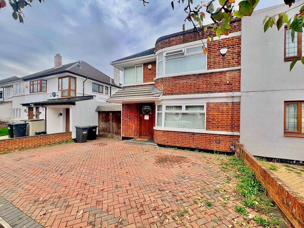 Property photo 1 of 16 58078Dff-064d-45d2-823d-c04Ec30E72A2.Jpeg