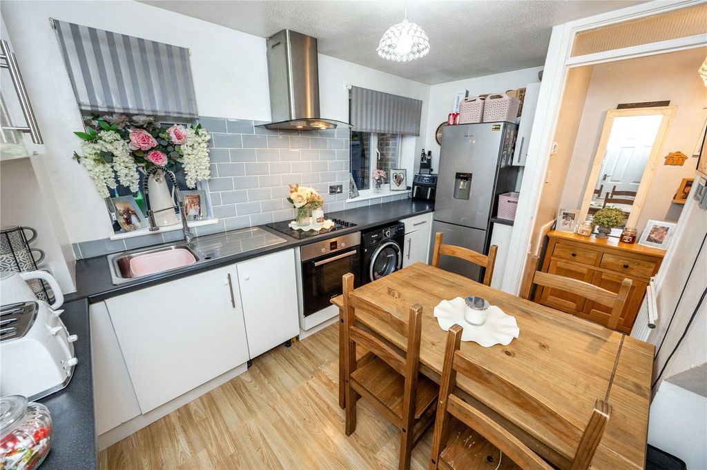 Property photo 3 of 11 Picture No. 06