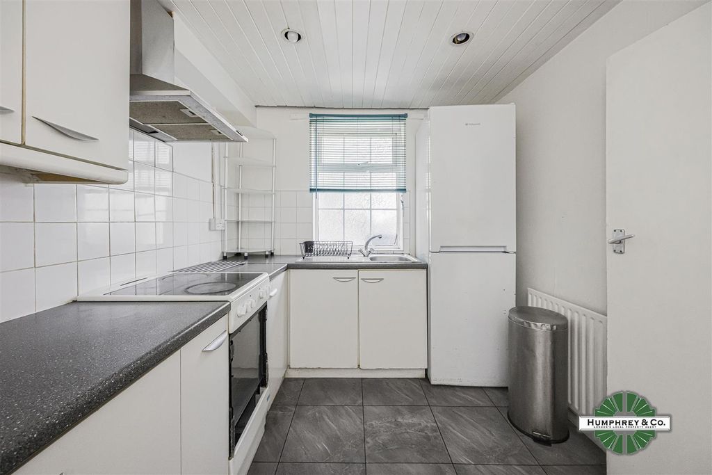 Property photo 3 of 12 282 Higham Hill Road -006.Jpg