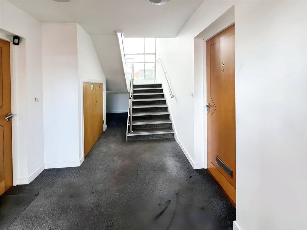 Property photo 3 of 15 Entrance