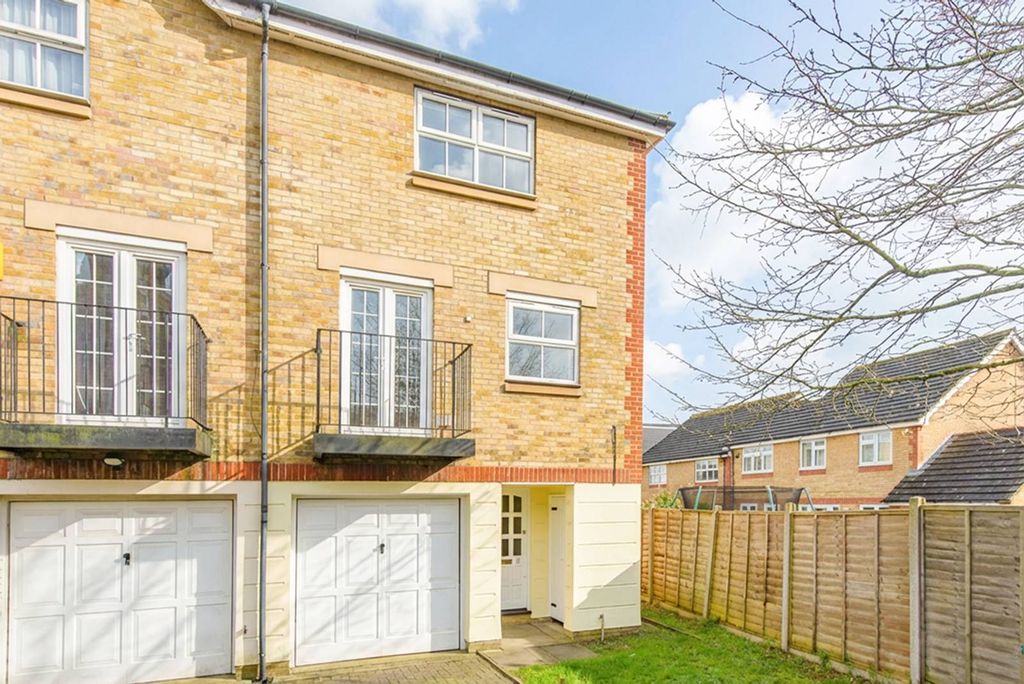 Property photo 2 of 11