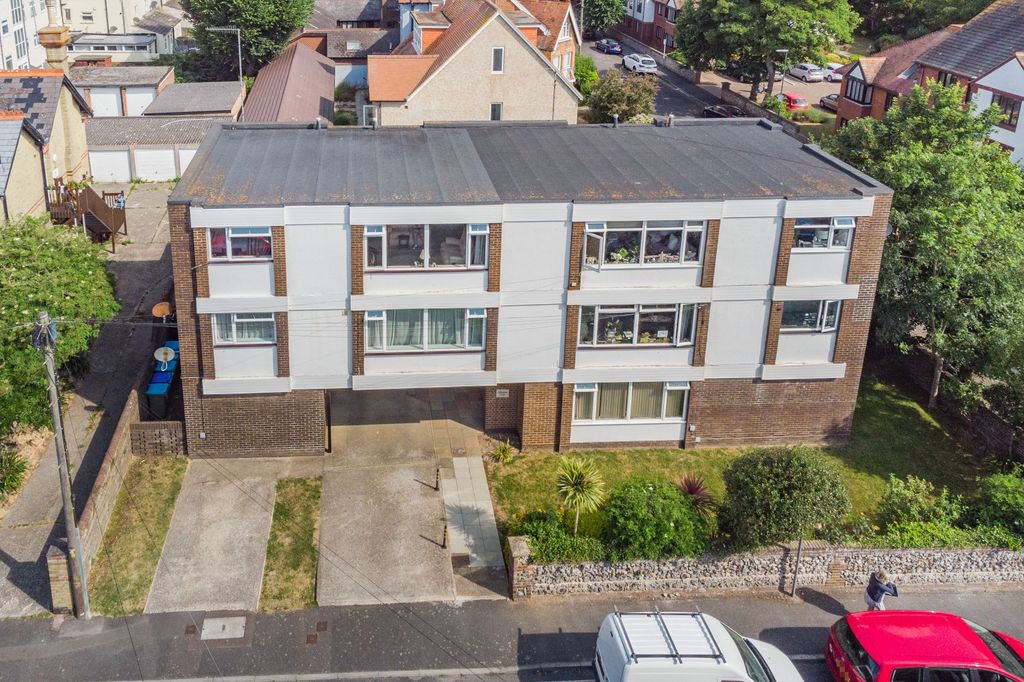 Property photo 1 of 4 Allestree Court, Walton Road, Bognor Regis Po21 1Nn