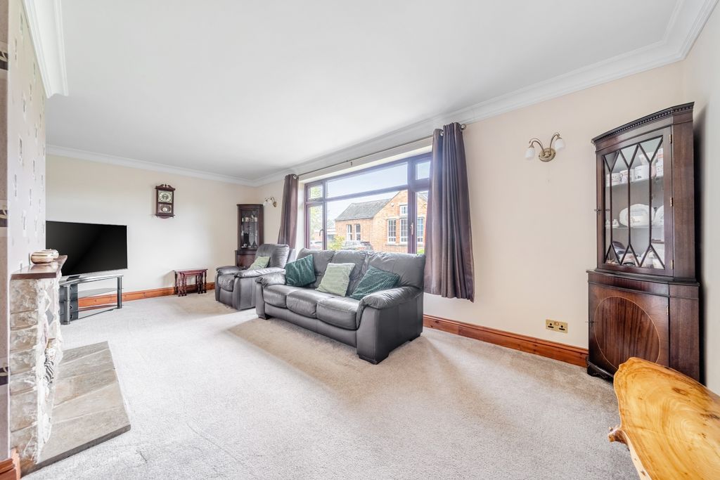 Property photo 3 of 19 1441528-20-69De7808Af10c