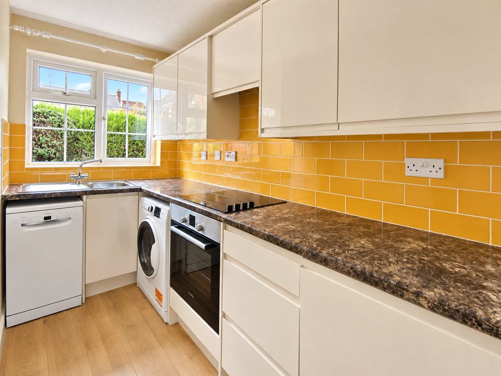 Property photo 2 of 7 Picture No. 14