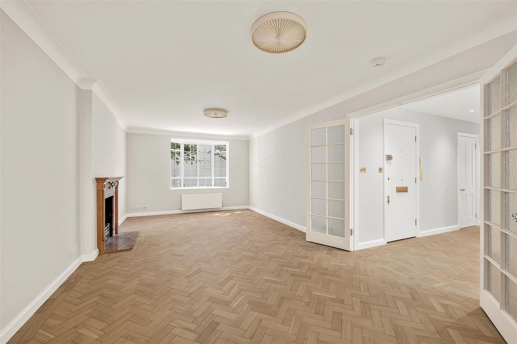 Property photo 2 of 14 Douro Place-2.Jpg
