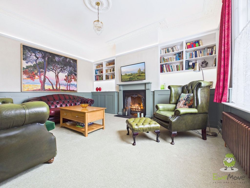 Property photo 2 of 40 Cam01543G0-Pr0176-Still022