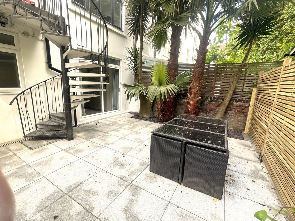 Property photo 1 of 19 Photo 19