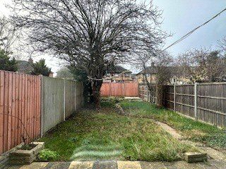 Property photo 1 of 8 Picture No. 05