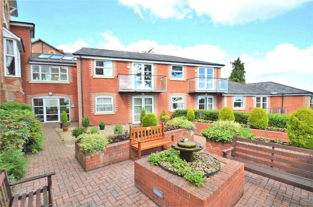 Property photo 1 of 7 Tiverton Seddons