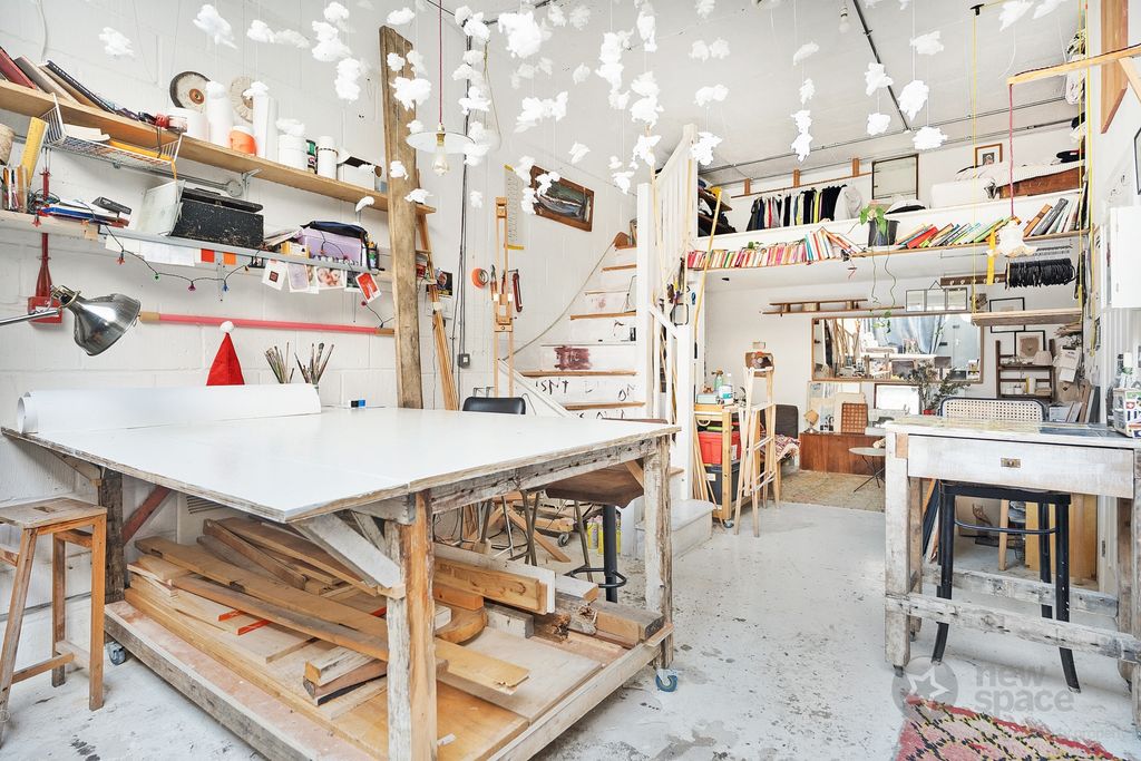 Property photo 2 of 15 Photo 2