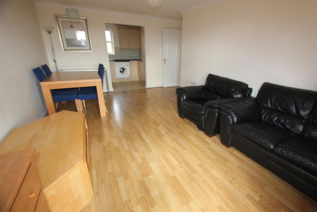 Property photo 3 of 9 Img_8407.Jpg