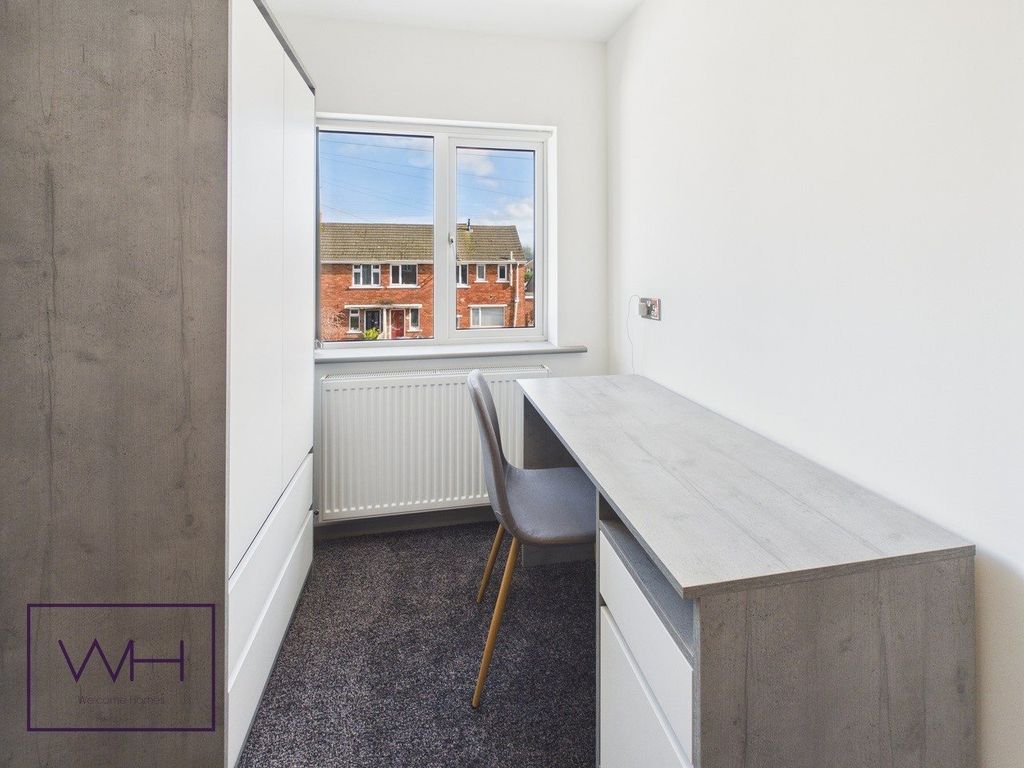Property photo 3 of 5 6Bbf4A4d-ce5E-4066-91F3-Cfb98556Fc09