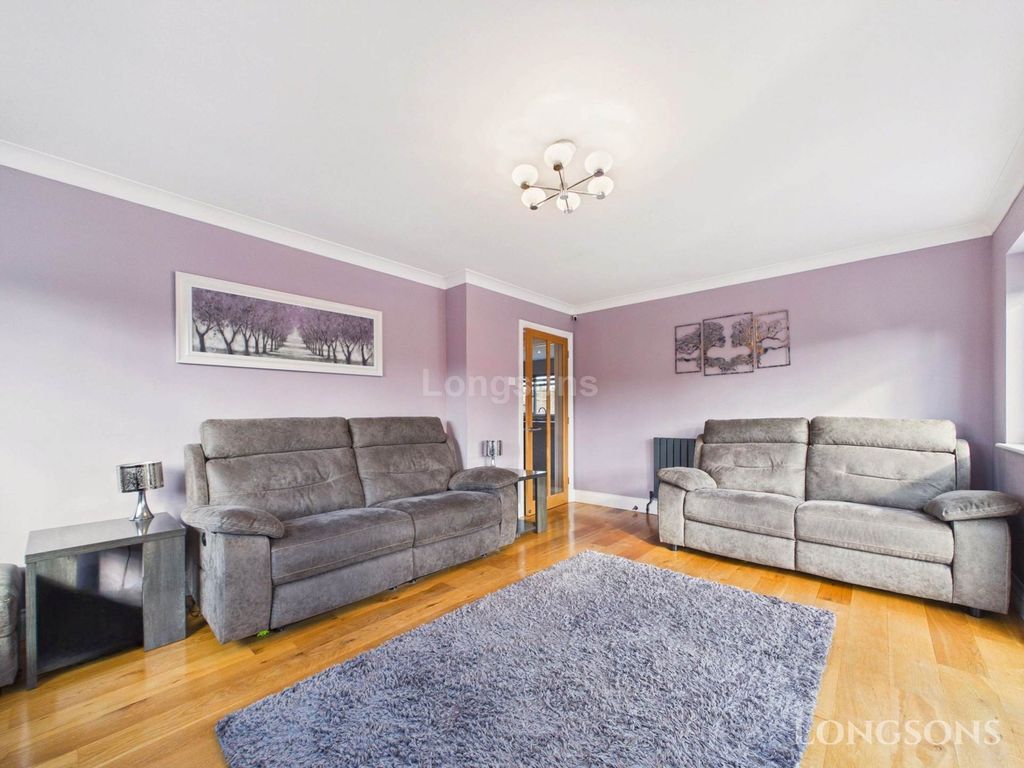 Property photo 3 of 22
