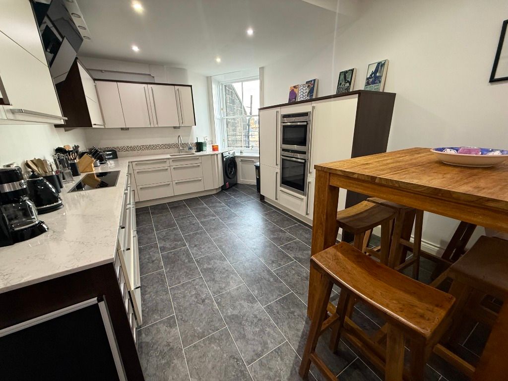 Property photo 2 of 16 Photo 2