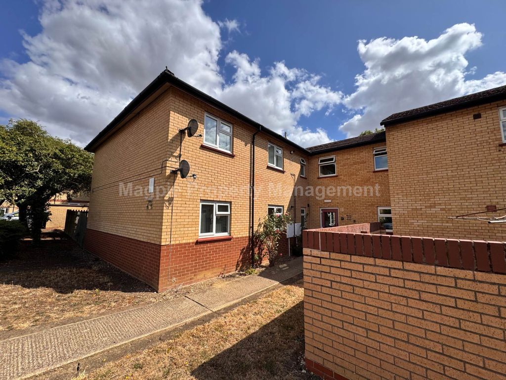 Property photo 1 of 11