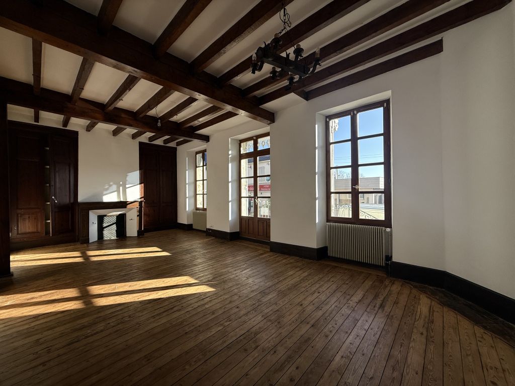 Property photo 2 of 22