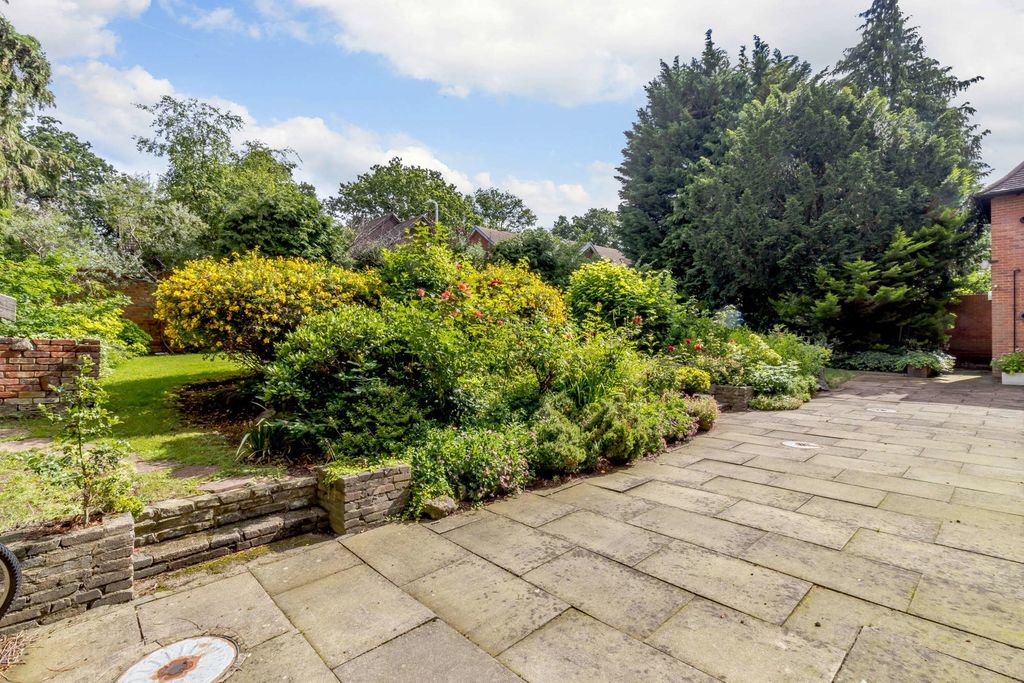 Property photo 2 of 6