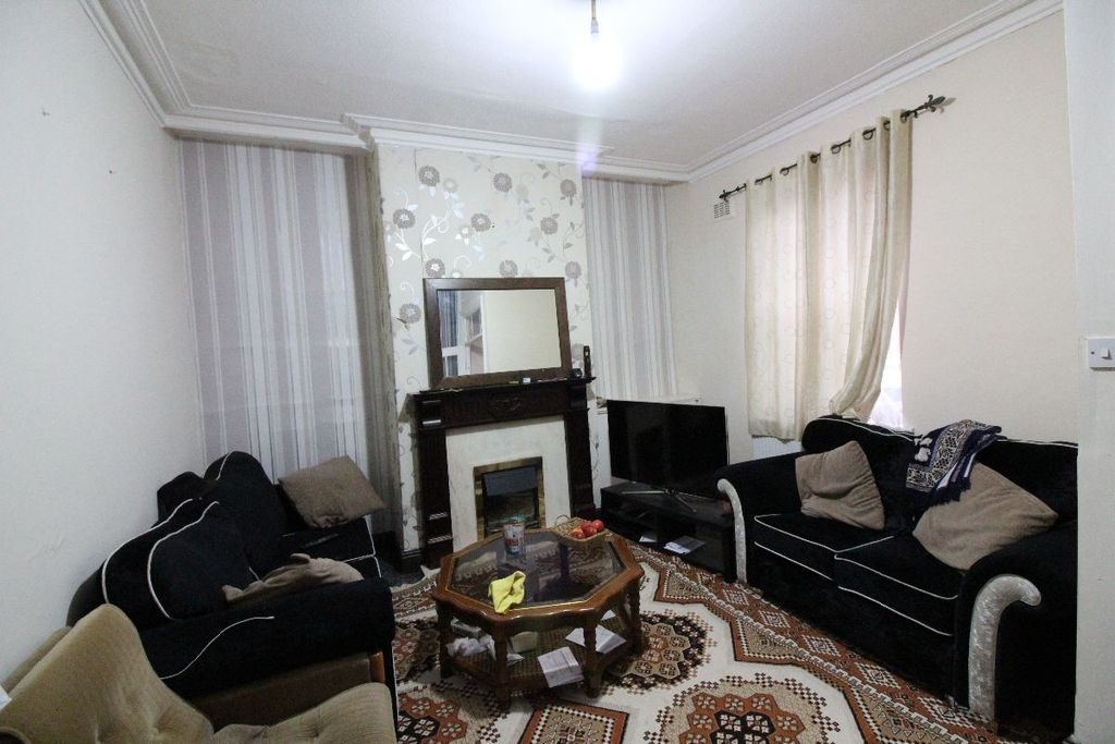 Property photo 3 of 10