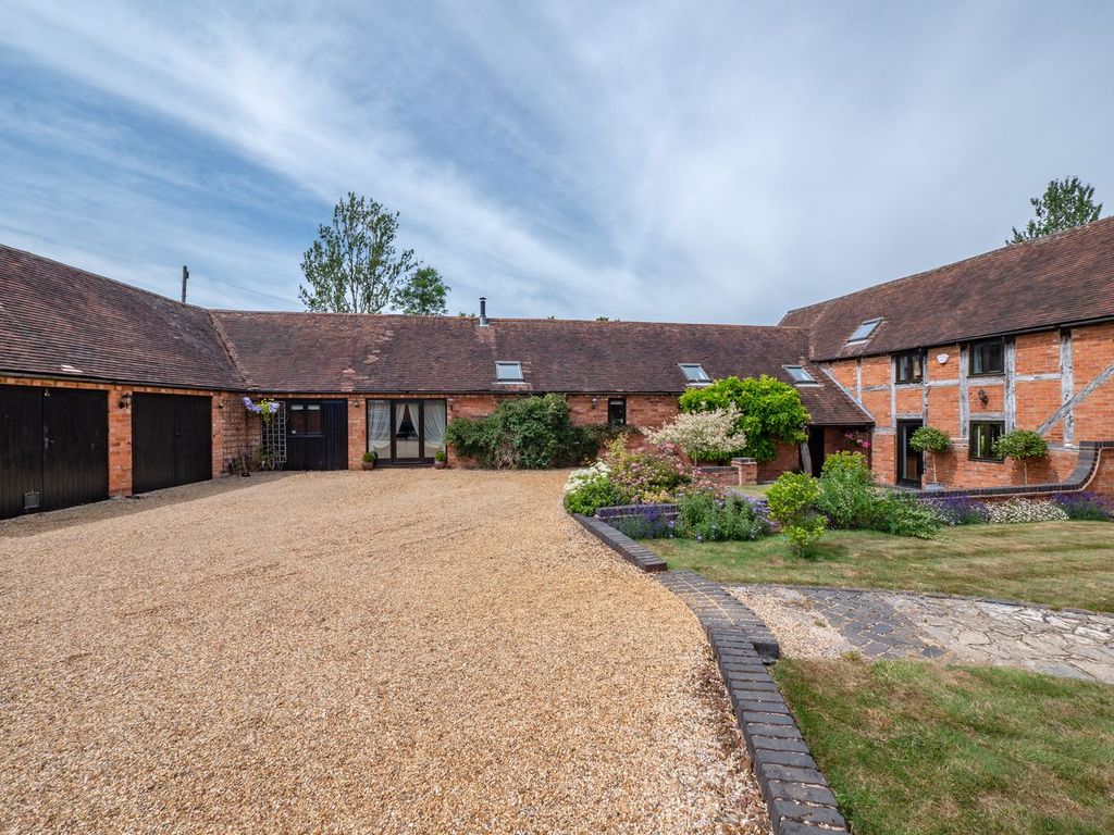 Property photo 1 of 32