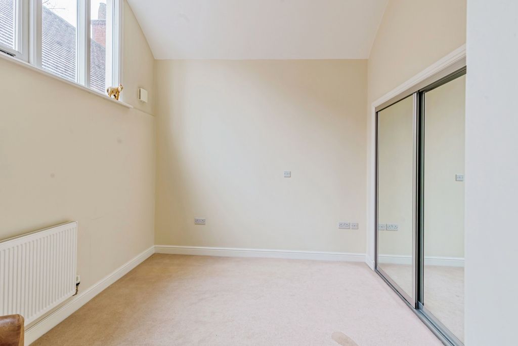 Property photo 3 of 12 Pbox-Img.Jpg