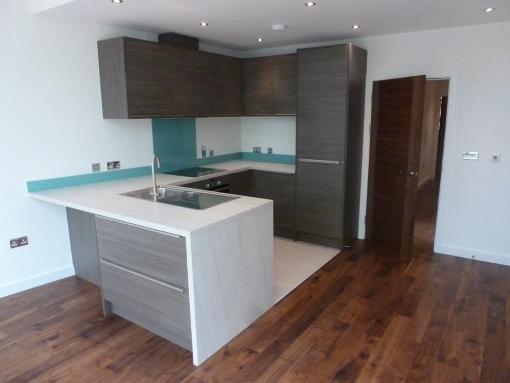 Property photo 3 of 18 Kitchen