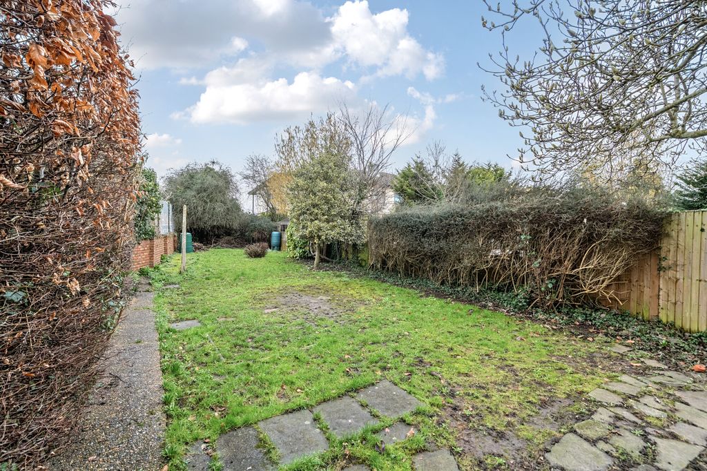 Property photo 2 of 9