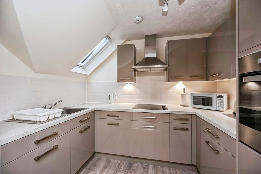 Property photo 3 of 15 Pbox-Img.Jpg