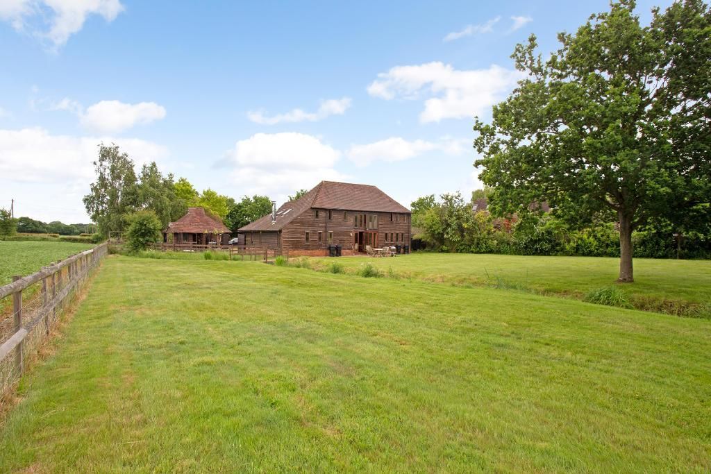 Property photo 2 of 11 Photo 2