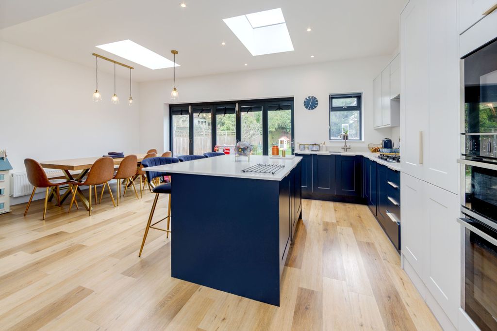 Property photo 2 of 45