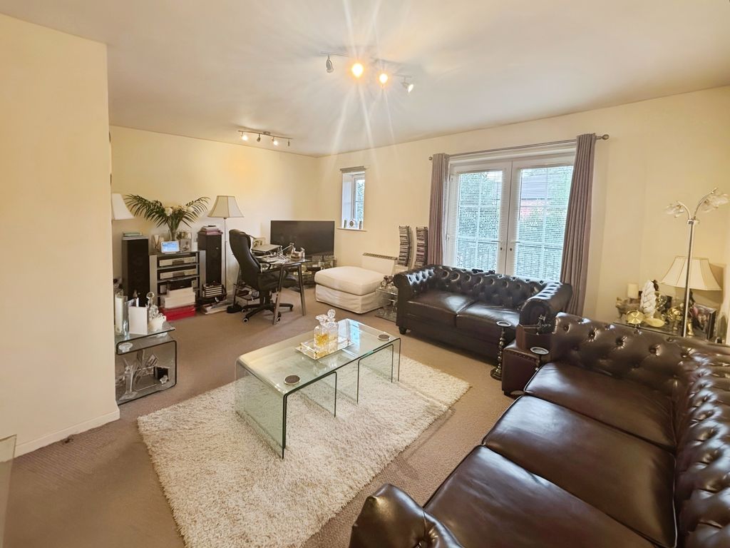 Property photo 2 of 7