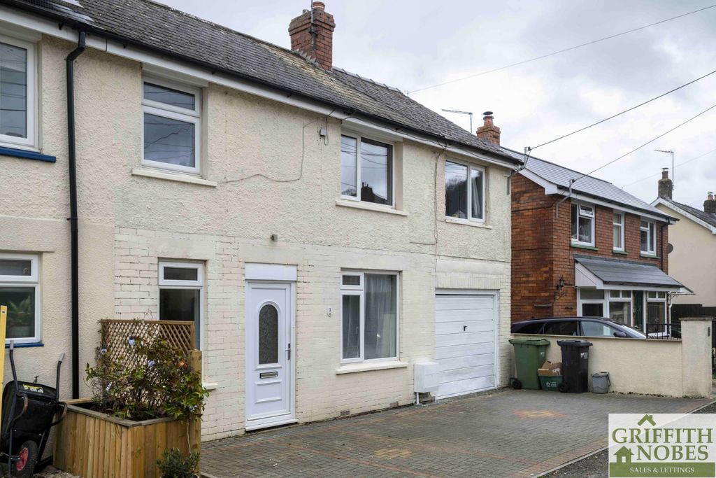 Property photo 1 of 17 Front