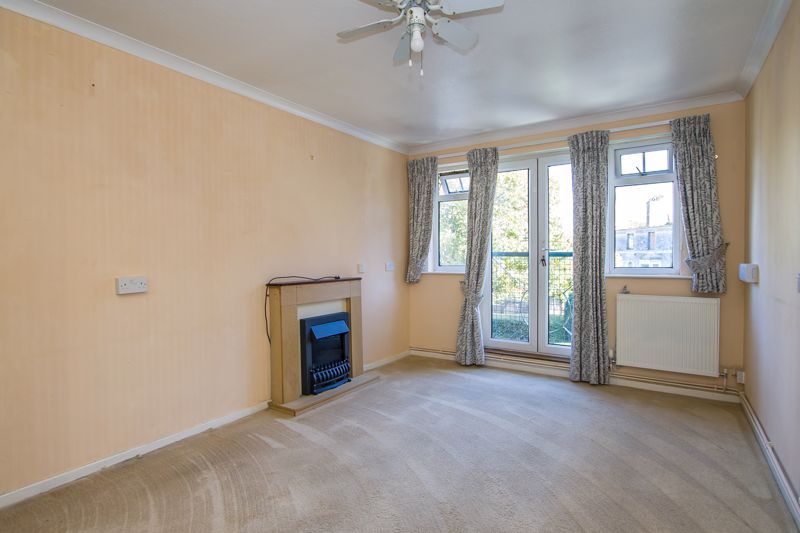 Property photo 3 of 11 Photo 3