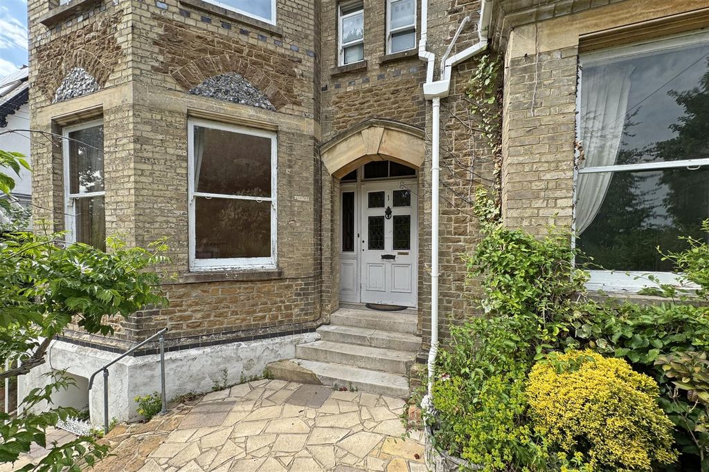 Property photo 3 of 21 Img_8936.Jpg