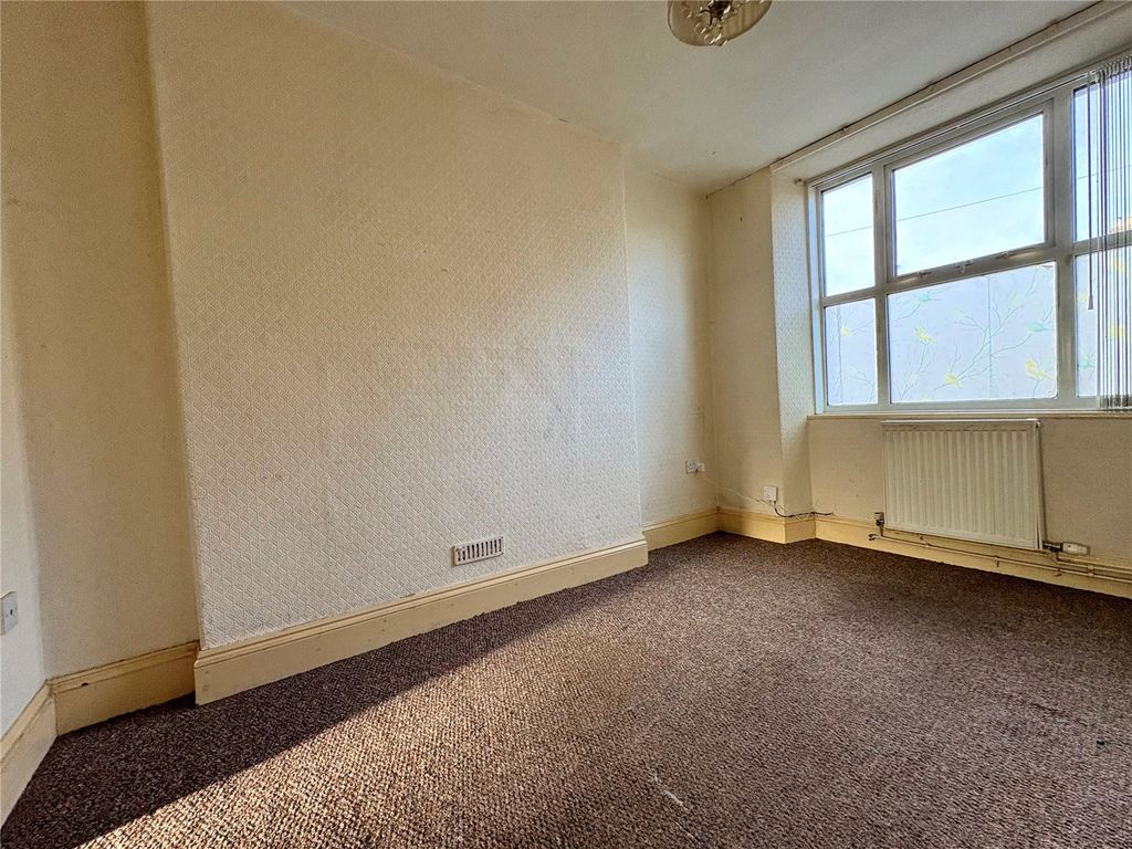 Property photo 3 of 21 Picture No. 17