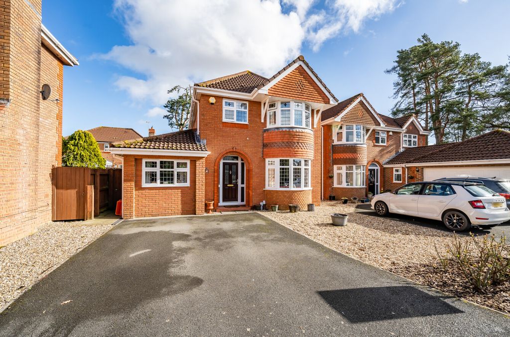 Property photo 1 of 23 12534431