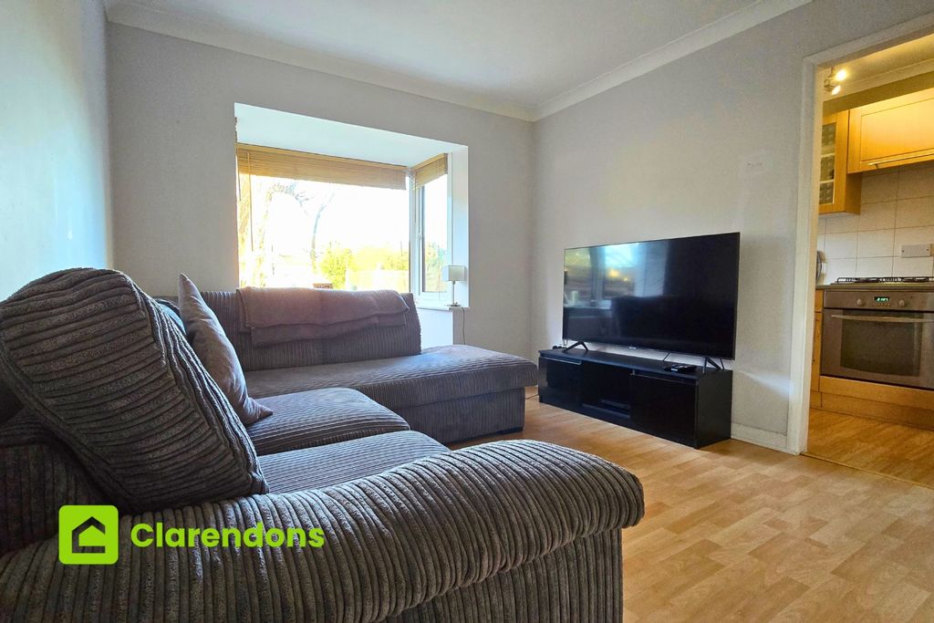 Property photo 2 of 13 6