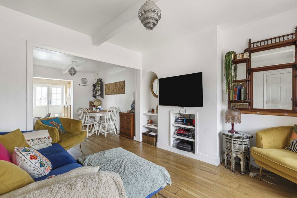 Property photo 2 of 7