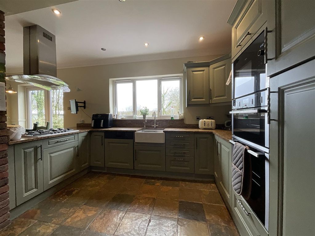 Property photo 3 of 46 Img_3108.Jpg