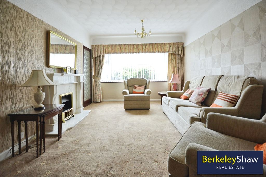 Property photo 2 of 17 Pbox-Img.Jpg