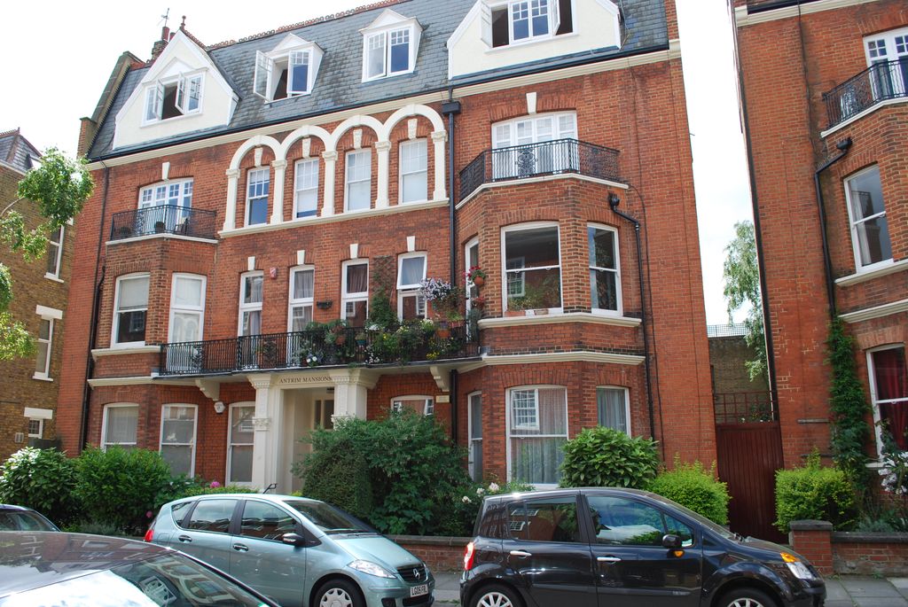 Property photo 1 of 9