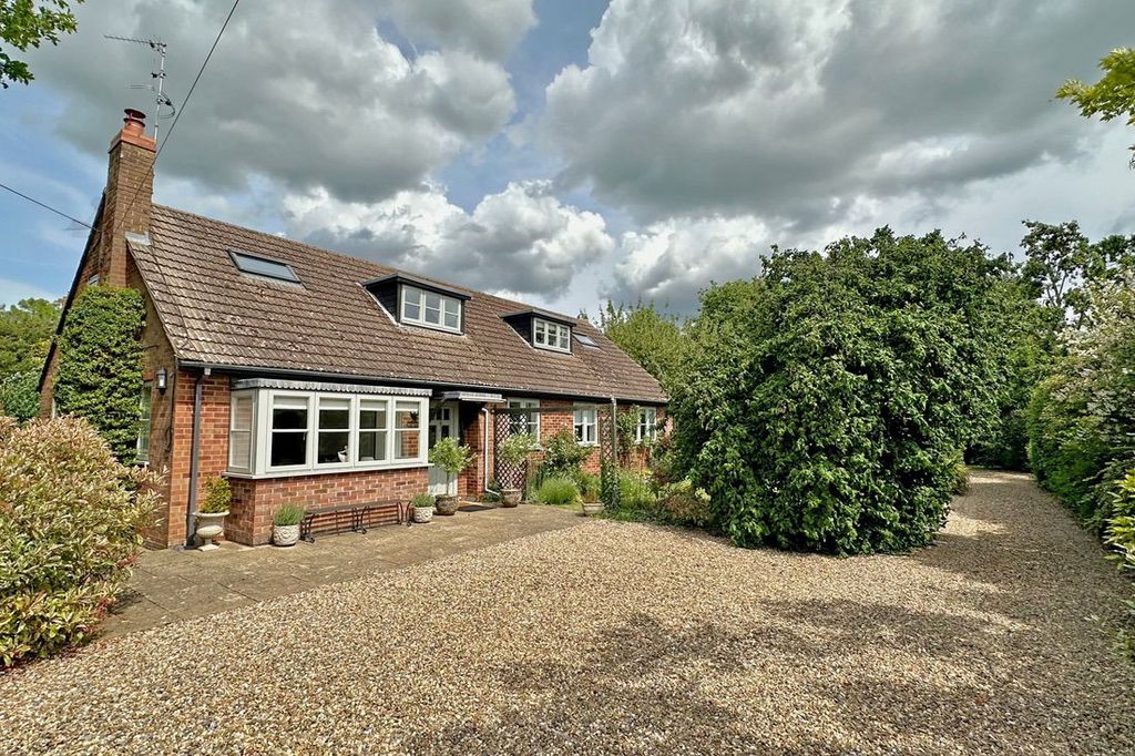 Property photo 1 of 31