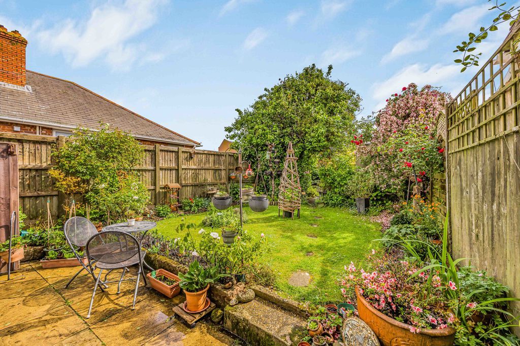 Property photo 2 of 16 Photo 13