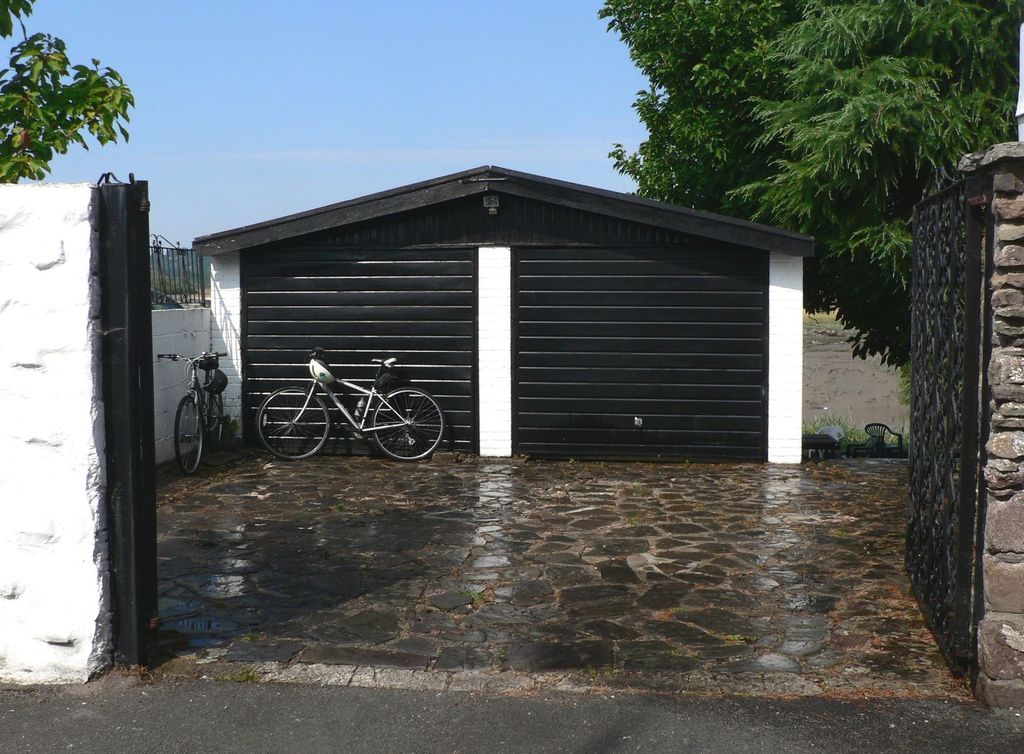 Property photo 3 of 62 71