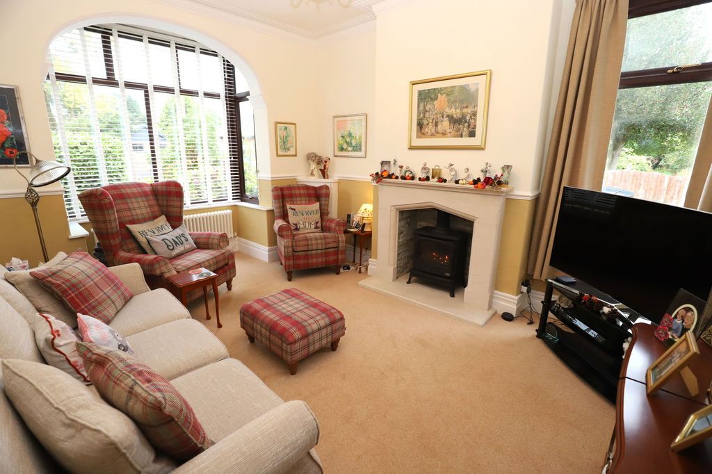 Property photo 3 of 32