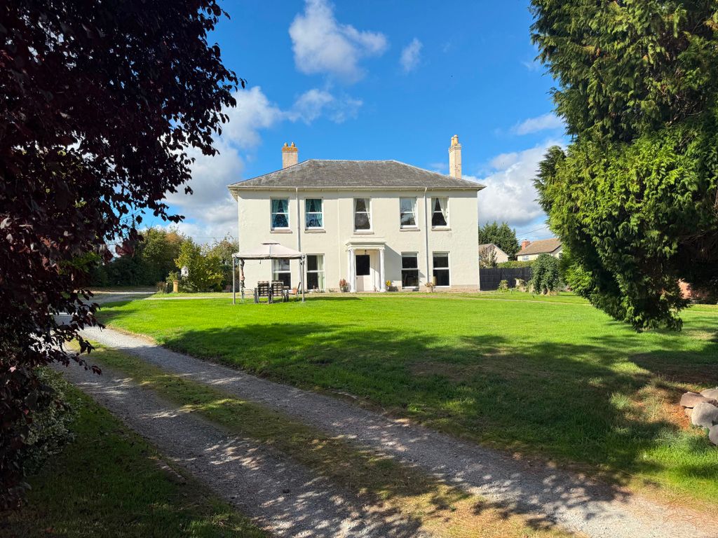 Property photo 1 of 45