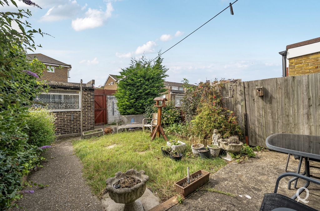 Property photo 3 of 25 d44d3167-E199-4Df...