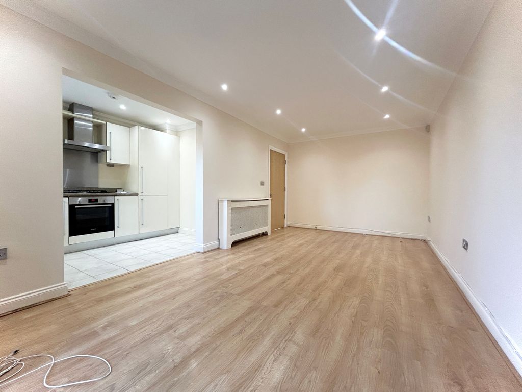 Property photo 2 of 16 10